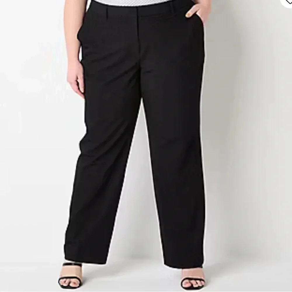 Jones Wear Suit Pants for women size 14 plus color Black flattering design